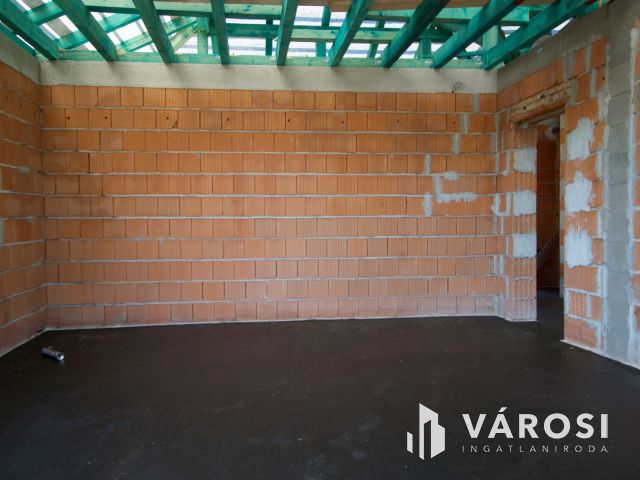 Új építésű földszintes családi ház eladó a központi részen