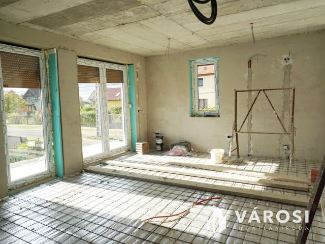 Gyál csendes utcájában 4 hálós új építésű ikerfél eladó